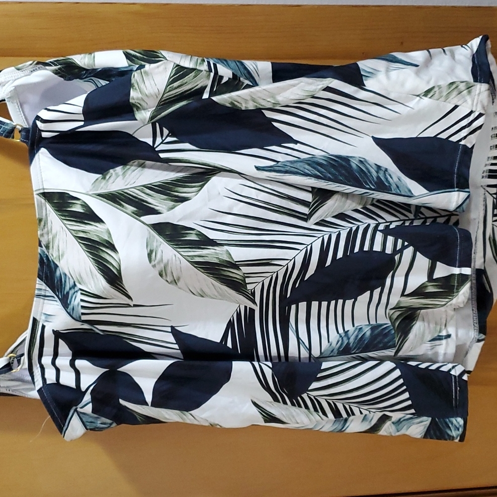 La Blanca Moment of Zen Tankini Top - Picture 3 of 3